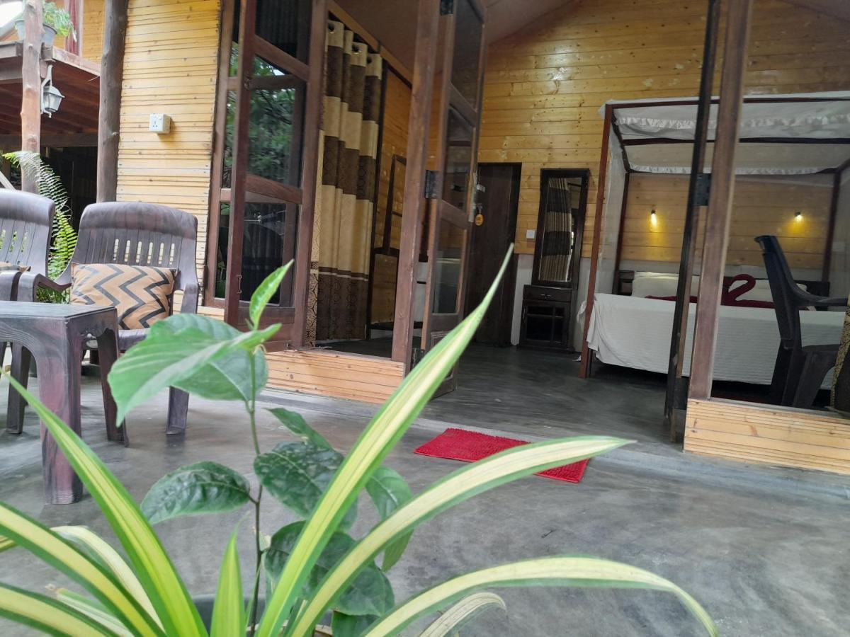 Golden Beach Chalets Arugam Bay Kültér fotó