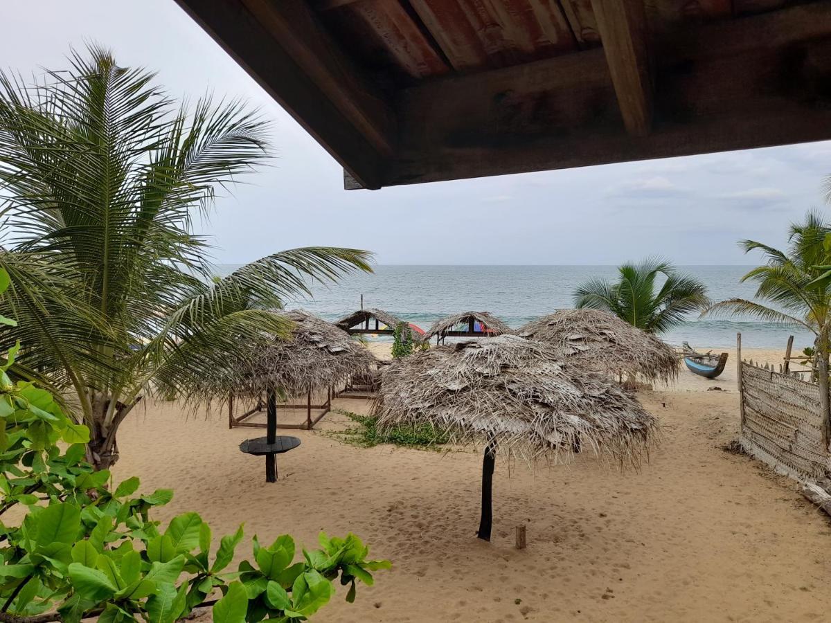 Golden Beach Chalets Arugam Bay Kültér fotó