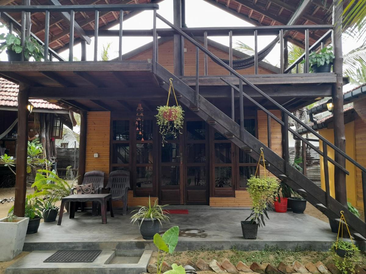 Golden Beach Chalets Arugam Bay Kültér fotó