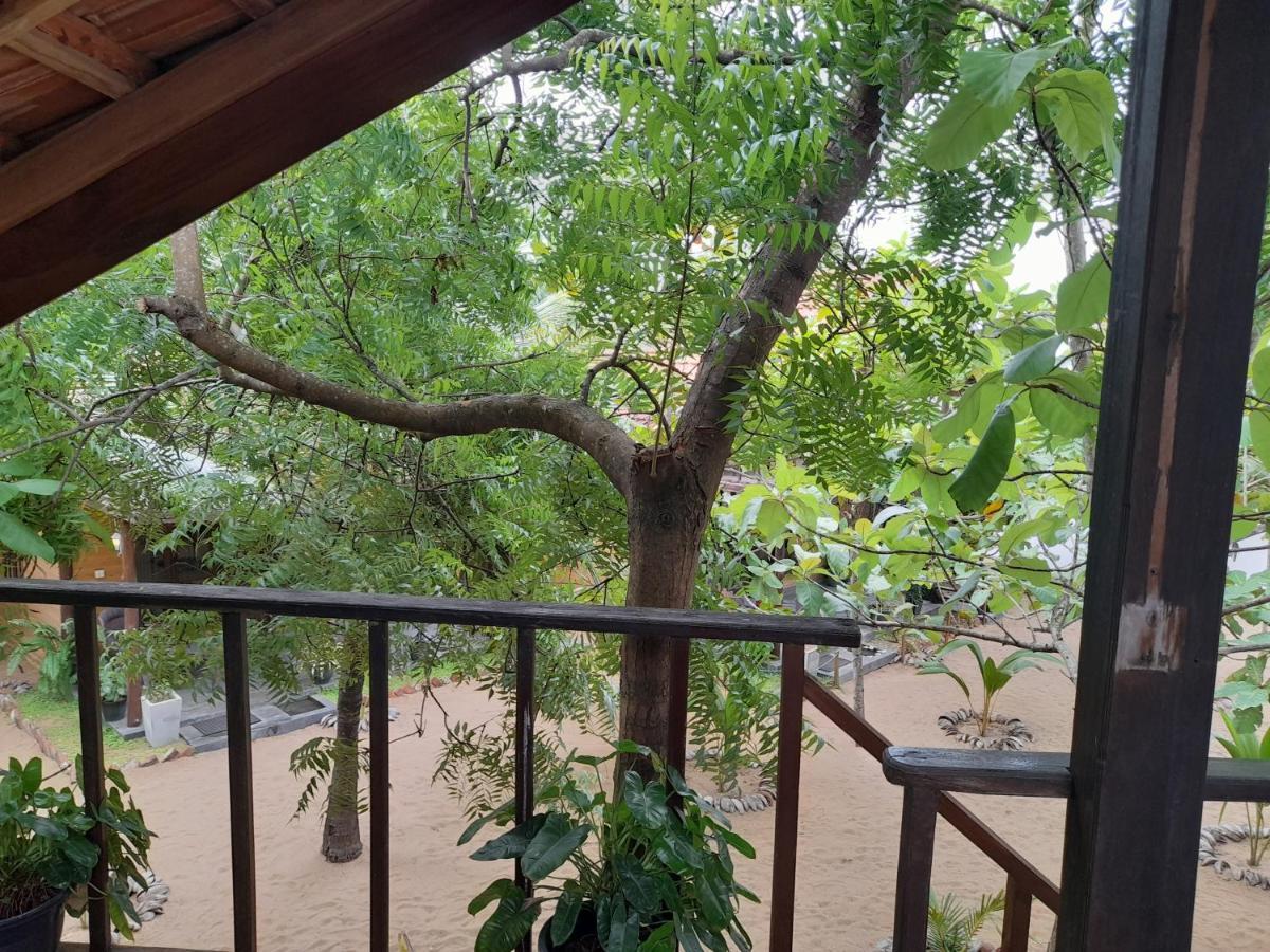 Golden Beach Chalets Arugam Bay Kültér fotó