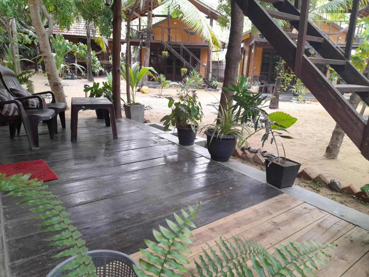 Golden Beach Chalets Arugam Bay Kültér fotó