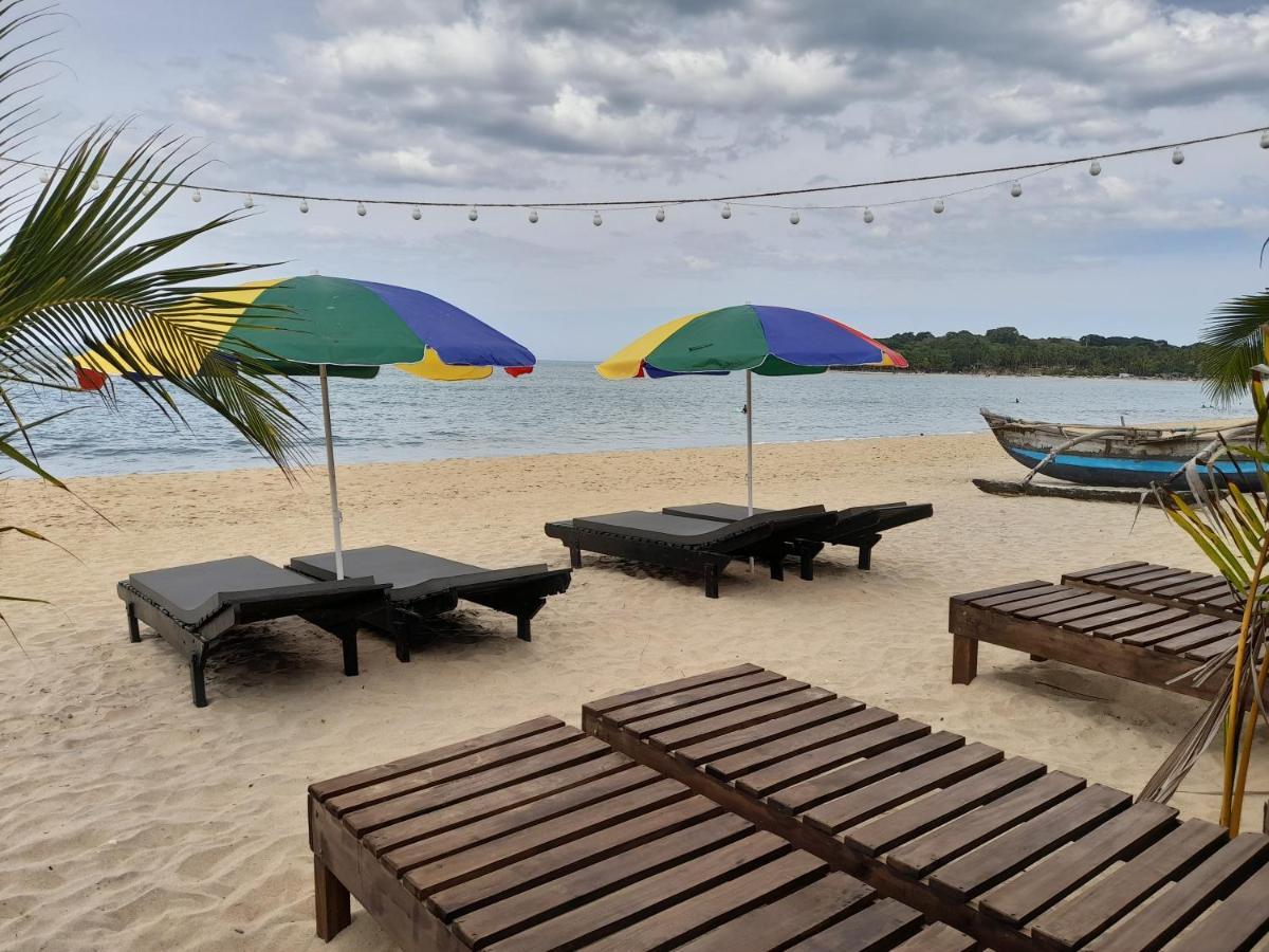 Golden Beach Chalets Arugam Bay Kültér fotó