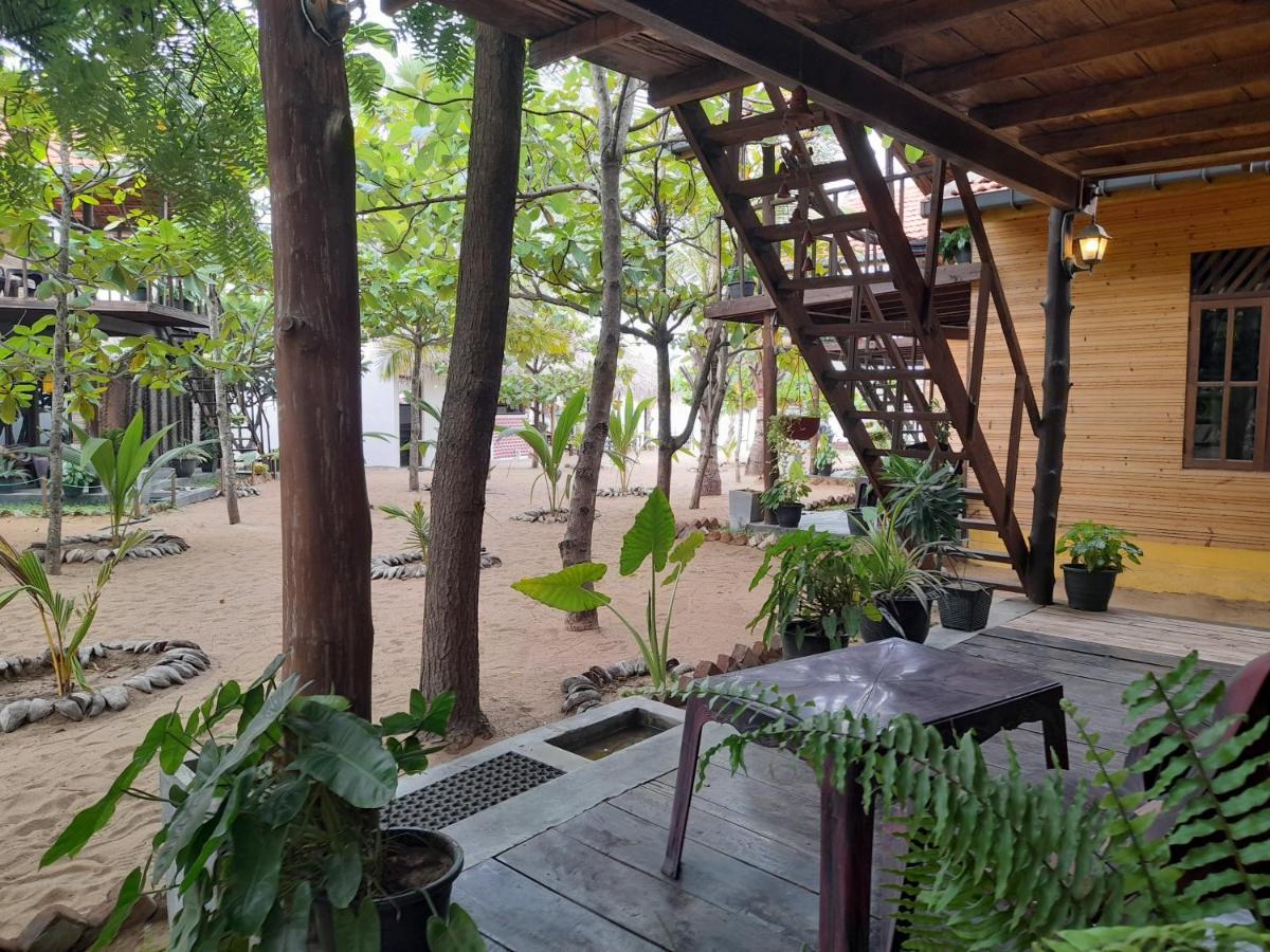 Golden Beach Chalets Arugam Bay Kültér fotó