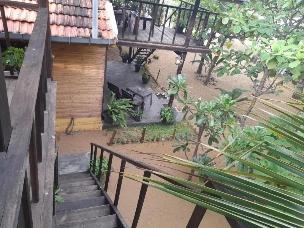 Golden Beach Chalets Arugam Bay Kültér fotó