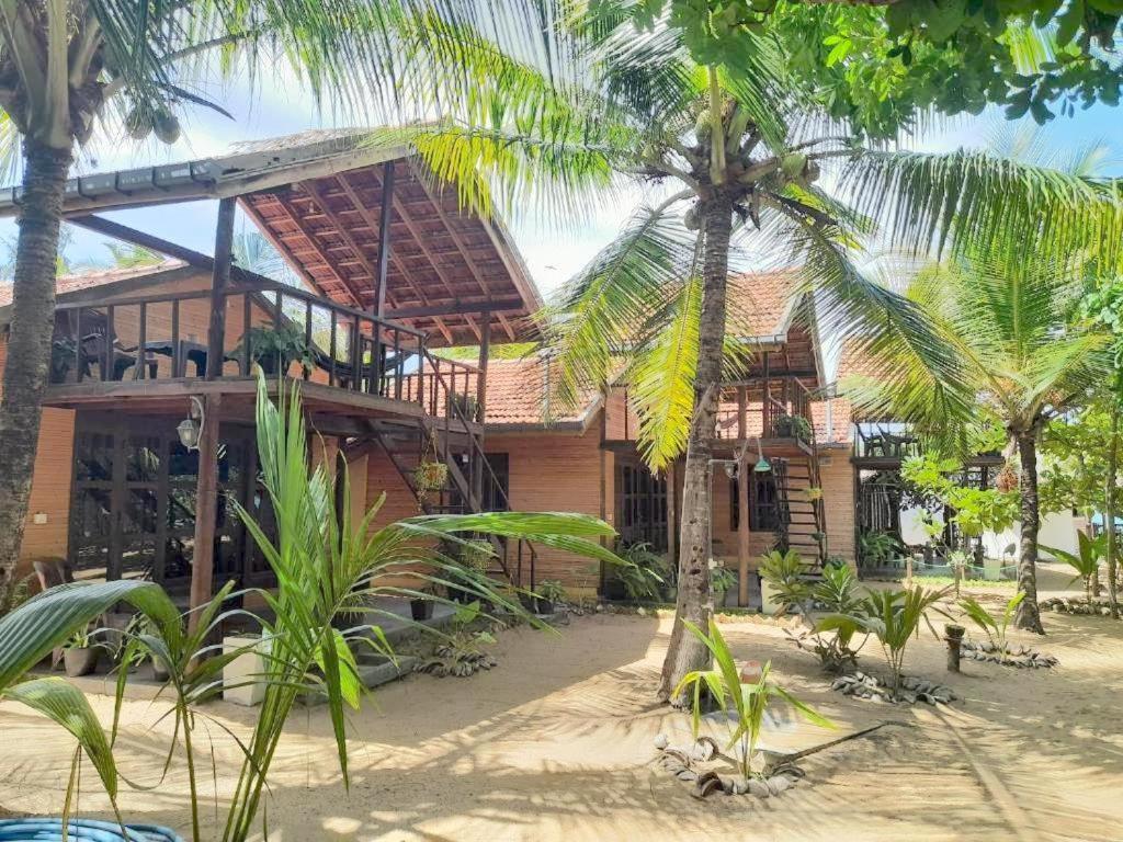 Golden Beach Chalets Arugam Bay Kültér fotó